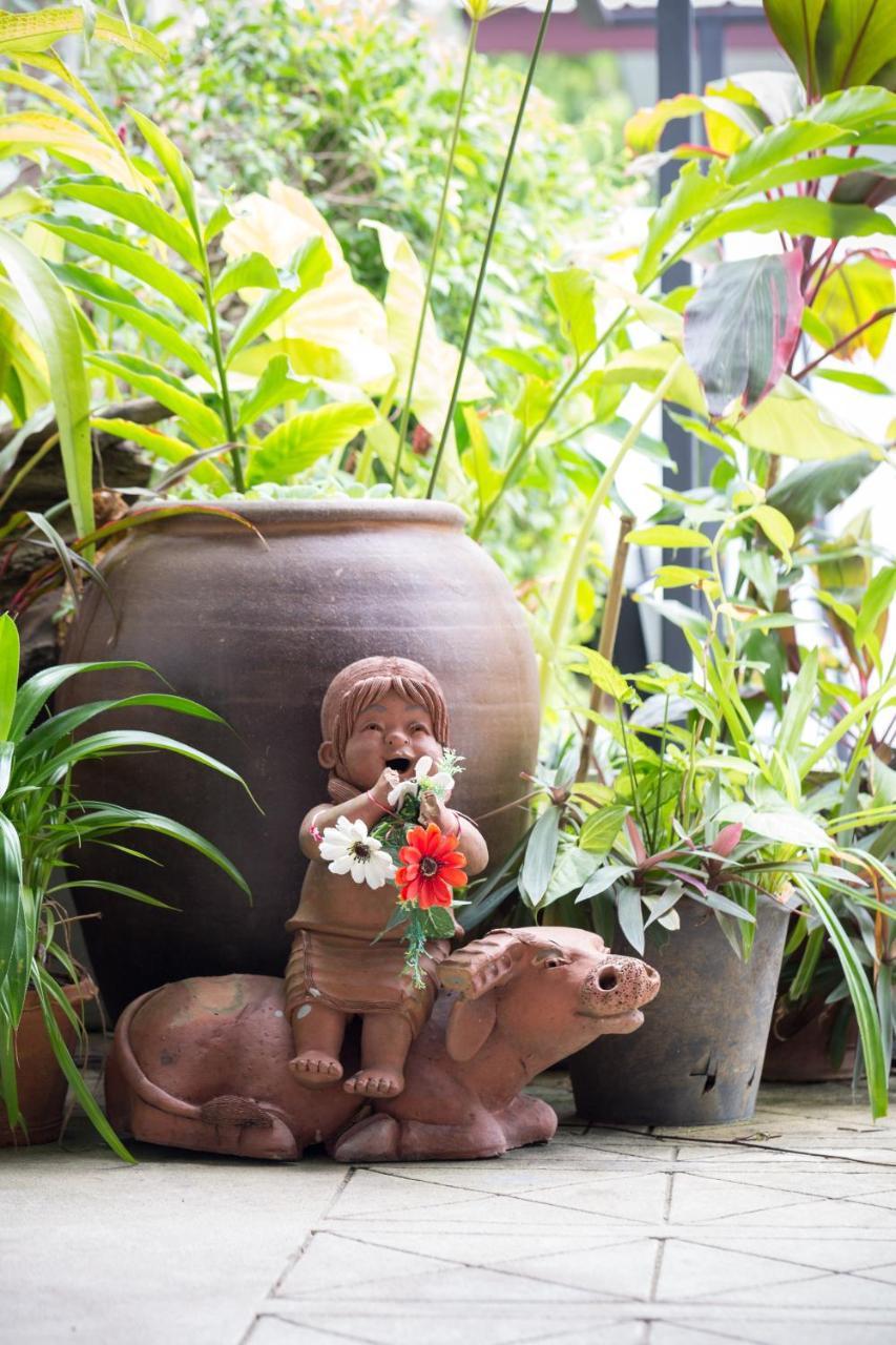 The Lantern Hostel, Chalong ,Phuket Kültér fotó